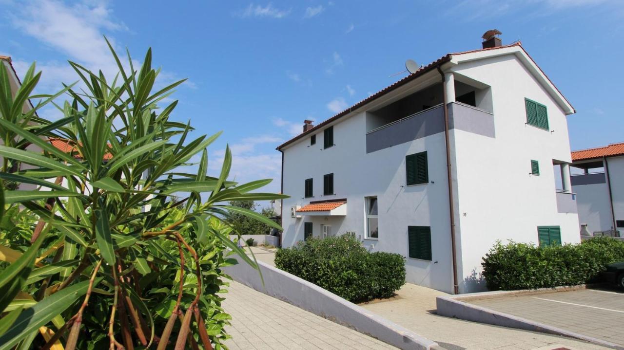 Apartments Vabec Malinska Εξωτερικό φωτογραφία